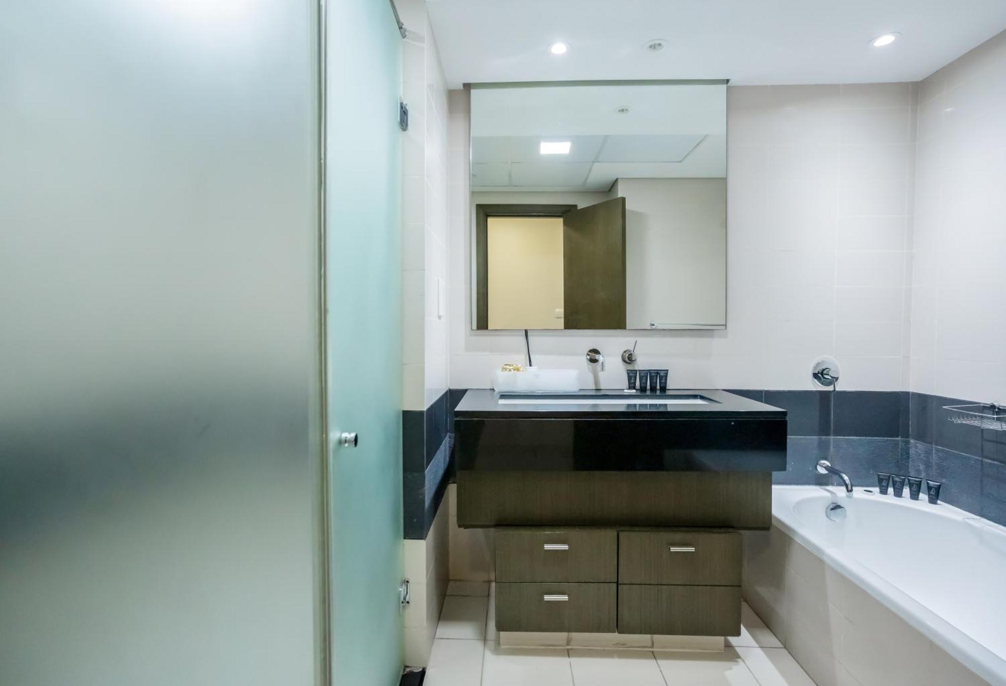 Vacay Lettings - Loft Downtown Dubai Villa Екстериор снимка
